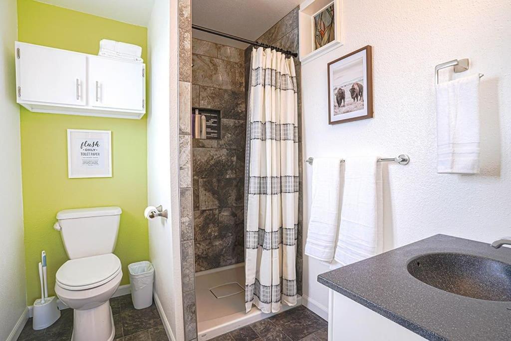 Waterfront Retreat, Relaxation, Fun In Hood Canal Hoodsport Exteriör bild