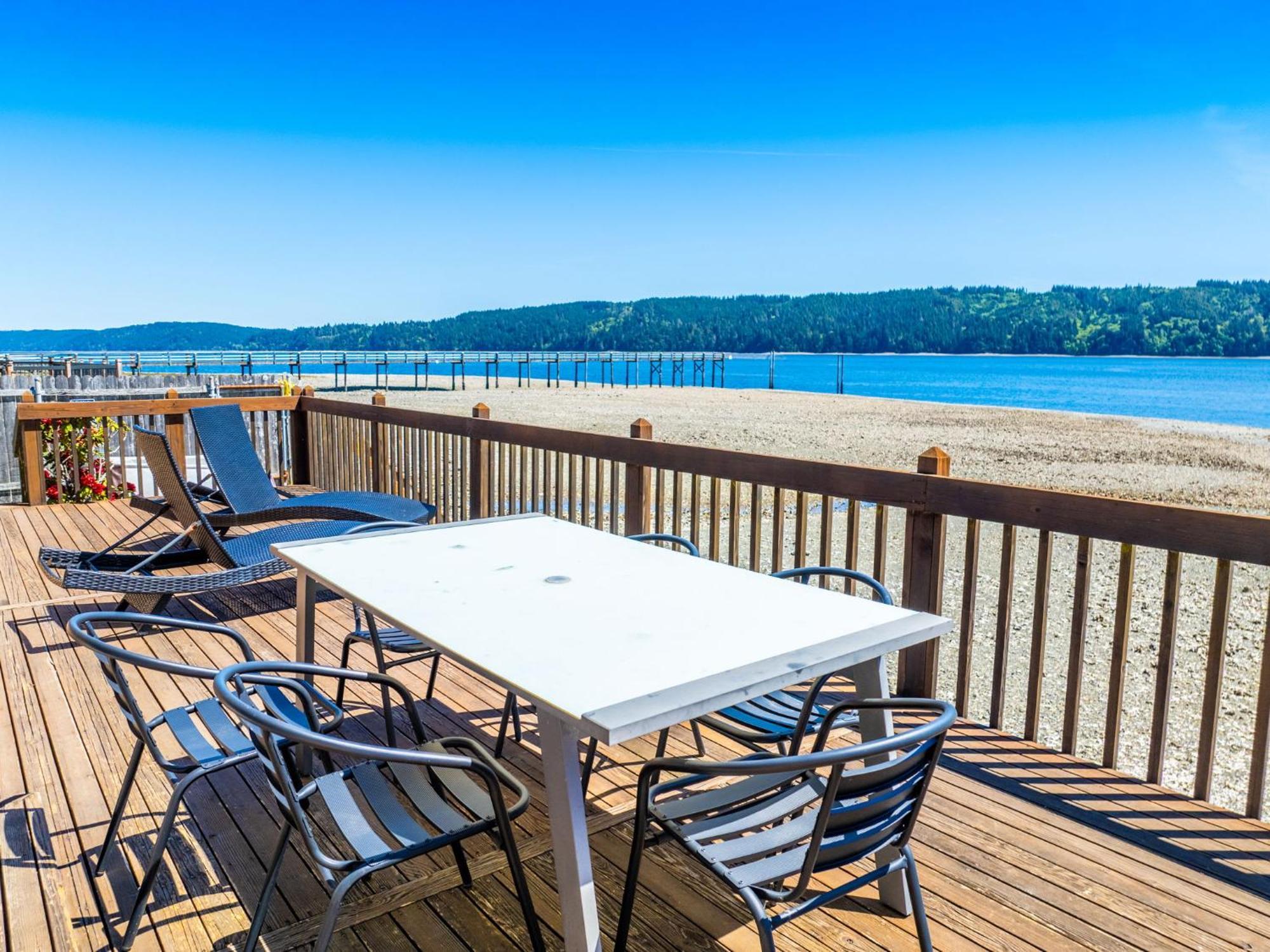 Waterfront Retreat, Relaxation, Fun In Hood Canal Hoodsport Exteriör bild